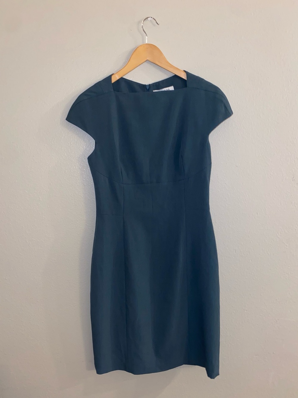M.M. LaFleur Blue Sheath Dress Size 6 Career Office Workwear